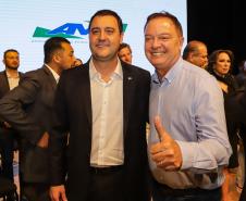 Governador destaca atuação conjunta entre Estado e municípios na posse da AMP