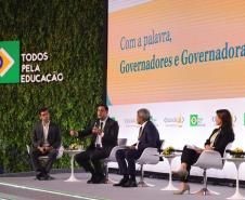 Governador apresenta ações que geraram salto do ensino público do Paraná em evento nacional