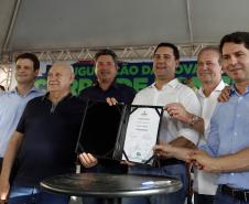 Governador inaugura sede do Corpo de Bombeiros e libera novos investimentos para Ivaiporã