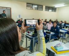 Tecnologia de reconhecimento facial na chamada chega a 1,6 mil colégios da rede estadual
