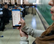 Tecnologia de reconhecimento facial na chamada chega a 1,6 mil colégios da rede estadual