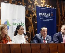 Governo lança programa que garante fraldas e absorventes a crianças e adolescentes