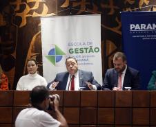 Governo lança programa que garante fraldas e absorventes a crianças e adolescentes