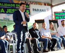 Piana inaugura obras de pavimentação, praças e anuncia novos investimentos para Jesuítas