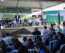 Piana inaugura obras de pavimentação, praças e anuncia novos investimentos para Jesuítas