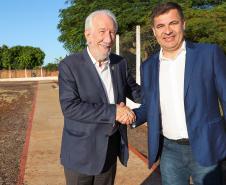 Piana inaugura obras de pavimentação, praças e anuncia novos investimentos para Jesuítas