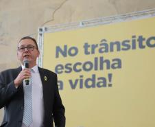 Paraná lança campanha Maio Amarelo com ações educativas e entrega de veículos ao Detran