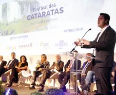 Governador apresenta potenciais turísticos do Paraná na abertura do Festival das Cataratas