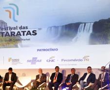 Governador apresenta potenciais turísticos do Paraná na abertura do Festival das Cataratas