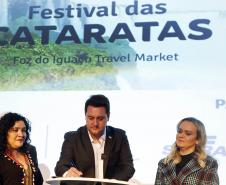 Governador apresenta potenciais turísticos do Paraná na abertura do Festival das Cataratas