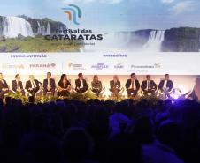 Governador apresenta potenciais turísticos do Paraná na abertura do Festival das Cataratas