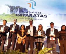 Governador apresenta potenciais turísticos do Paraná na abertura do Festival das Cataratas