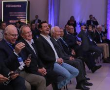 Governador destaca força das cooperativas e anuncia programas de R$ 750 milhões para o setor