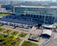 O governador Carlos Massa Ratinho Junior entregou nesta segunda-feira (5) 922 viaturas para todas as unidades da Polícia Civil do Paraná, a maior renovação de frota da história do Estado.