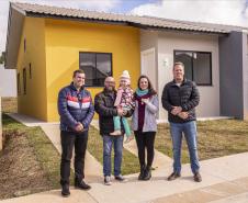 Estado investe R$ 1,8 milhão para apoiar famílias em conjunto de 266 casas em Ponta Grossa