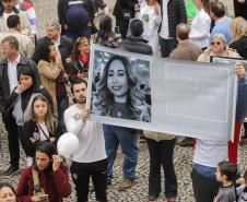Caminhada reúne milhares de pessoas no Dia Estadual de Combate ao Feminicídio