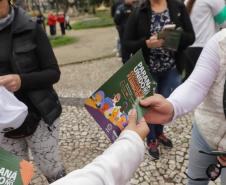 Caminhada reúne milhares de pessoas no Dia Estadual de Combate ao Feminicídio