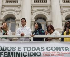 Caminhada reúne milhares de pessoas no Dia Estadual de Combate ao Feminicídio
