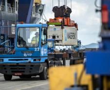 Paraná bate recorde de exportações em um primeiro semestre: US$ 12,1 bilhões