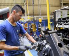 Paraná lidera criação de empregos para jovens na região Sul no primeiro semestre