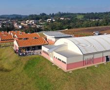 Governador inaugura escola estadual com capacidade para 900 estudantes em Ortigueira