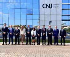 Comissão do Paraná discute políticas antimanicomiais com representantes do CNJ
