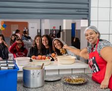 Merenda escolar: rede estadual serve três refeições por dia e produtos da agricultura familiar