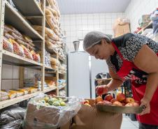 Merenda escolar: rede estadual serve três refeições por dia e produtos da agricultura familiar