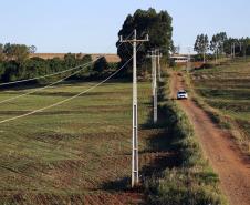 Com 14,5 mil km de redes, Paraná Trifásico chega a 87% dos municípios do Estado