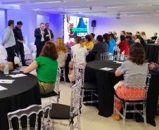 Estado e Sebrae-PR orientam prefeituras da região Norte sobre Decreto de Baixo Risco