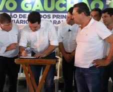 Governador entrega obras no Trevo Gauchão e a duplicação da PR-323 em Umuarama