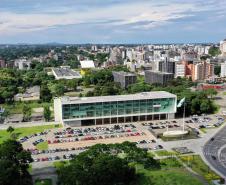 Governador sanciona Orçamento de 2024 com receitas e despesas de R$ 68,7 bilhões
