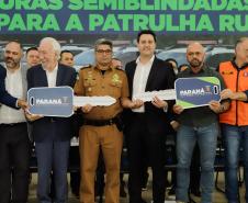 Governador entrega 142 novas viaturas para a Polícia Militar e caminhões para Defesa Civil
