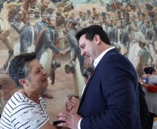 Governador sanciona lei que moderniza carreira dos funcionários da educação básica