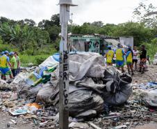 Mais de 300 profissionais trabalham na conscientização contra a dengue no Litoral