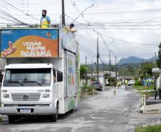 Mais de 300 profissionais trabalham na conscientização contra a dengue no Litoral