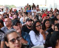 Com subsídio do Estado, 20 famílias de Marilena recebem as chaves da casa própria