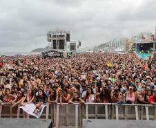 Segunda semana de shows nas praias termina com muito sertanejo para 110 mil pessoas