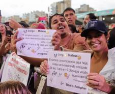 Segunda semana de shows nas praias termina com muito sertanejo para 110 mil pessoas