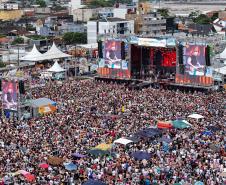 Segunda semana de shows nas praias termina com muito sertanejo para 110 mil pessoas