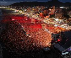 Segunda semana de shows nas praias termina com muito sertanejo para 110 mil pessoas