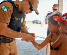 Mil pulseirinhas de identificação foram distribuídas por dia no Litoral desde o início do verão