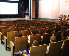 BIBLIOTECA PÚBLICA DO PARANÁ (BPP) - Cine Pipoca – Na quinta (29), o Cine Pipoca exibirá o filme “Ponyo: Uma Amizade que Veio do Mar”, com distribuição de pipoca, às 14h30. São 132 senhas por ordem de chegada.