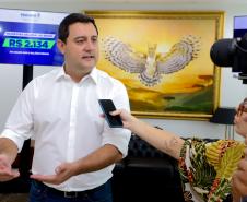 Governador Carlos Massa Ratinho Jr Assina maior piso salarial do Brasil.