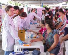 Maringá, 21 de outubro de 2023 - Paraná Rosa em Ação em Maringá.