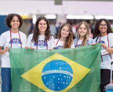 Mulheres do futuro: Ganhando o Mundo já deu oportunidade a 781 meninas da rede estadual - Meninas representam 62% do total de participantes do Ganhando o Mundo