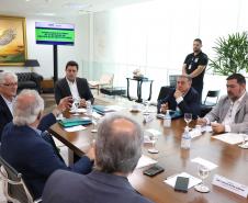 O governador Carlos Massa Ratinho Junior e o diretor presidente da Paranaprevidência, Felipe Vidigal, assinaram o termo de concessão da Certificação Institucional do nível III do programa federal nesta terça-feira (12).