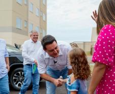 O governador Carlos Massa Ratinho Junior participou nesta quarta-feira (24) da inauguração do Residencial Laguna di Valência em Londrina, no Norte.