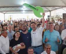 O governador Carlos Massa Ratinho Junior participou nesta quarta-feira (24) da inauguração do Residencial Laguna di Valência em Londrina, no Norte.