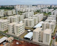 O governador Carlos Massa Ratinho Junior participou nesta quarta-feira (24) da inauguração do Residencial Laguna di Valência em Londrina, no Norte.